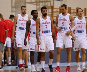 18.08.2022., Opatija - Prijateljska kosarkaska utakmica Hrvatska - Madjarska u dvorani Marino Cvetkovic.
   Photo: Goran Kovacic/PIXSELL