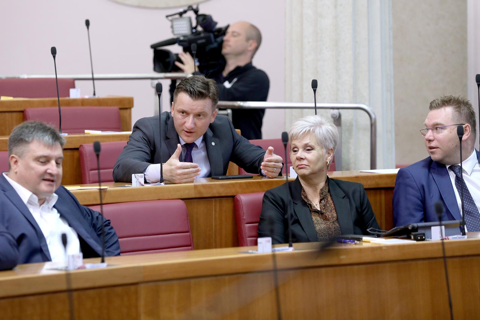 21.09.2022., Zagreb - Sabor 12. sjednicu nastavlja objedinjenom raspravom o zakonskim prijedlozima vezanima za prilagodbu prelaska na euro. Zarko Tusek  Photo: Patrik Macek/PIXSELL