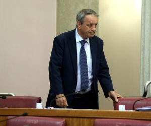 25.11.2014., Zagreb - Glasovanjem o do sada raspravljenim tockama dnevnog reda  nastavljena je 15 sjednica Sabora RH. Zeljko Sabo. "nPhoto: Patrik Macek/PIXSELL