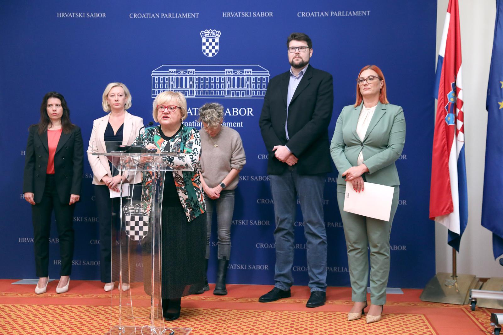 26.09.2022., Zagreb - U Saboru je odrzana konferencija za medije klubova zastupnika lijevih stranka na kojoj su celnici stranka govorili o najavljenim promjenama Ustava.
 Photo: Patrik Macek/PIXSELL
