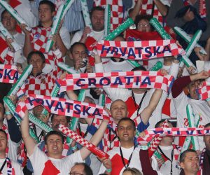 03.12.2005., Bratislava, Slovacka - Drugi dan finalnog susreta Davisovog kupa Slovacka - Hrvatska, parovi Mario Ancic/Ivan Ljubicic - Dominik Hrbaty i Michal Mertinak. "nPhoto: Zeljko Lukunic/PIXSELL