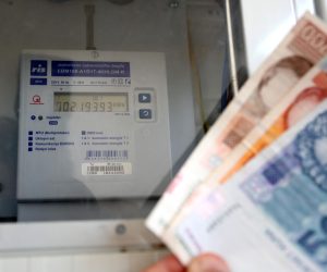 27.02.2015., Sibenik - Ocitanje brojila elektricne energije. "nPhoto: Dusko Jaramaz/PIXSELL