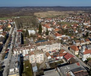 23.02.2021., Glina - Fotografija snimljena iz zraka prikazuje Glinu i ostecenja koja su nastala u potresu koji je pogodio Sisacko-moslavacku zupaniju 29.12.2020. godine. Photo: Igor Kralj/PIXSELL