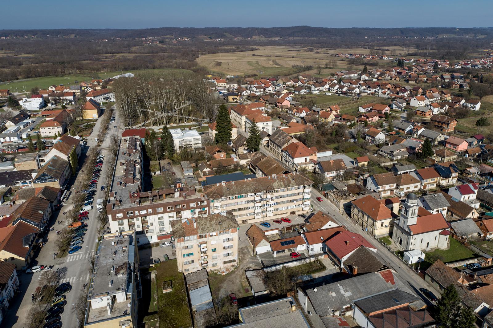 23.02.2021., Glina - Fotografija snimljena iz zraka prikazuje Glinu i ostecenja koja su nastala u potresu koji je pogodio Sisacko-moslavacku zupaniju 29.12.2020. godine. Photo: Igor Kralj/PIXSELL