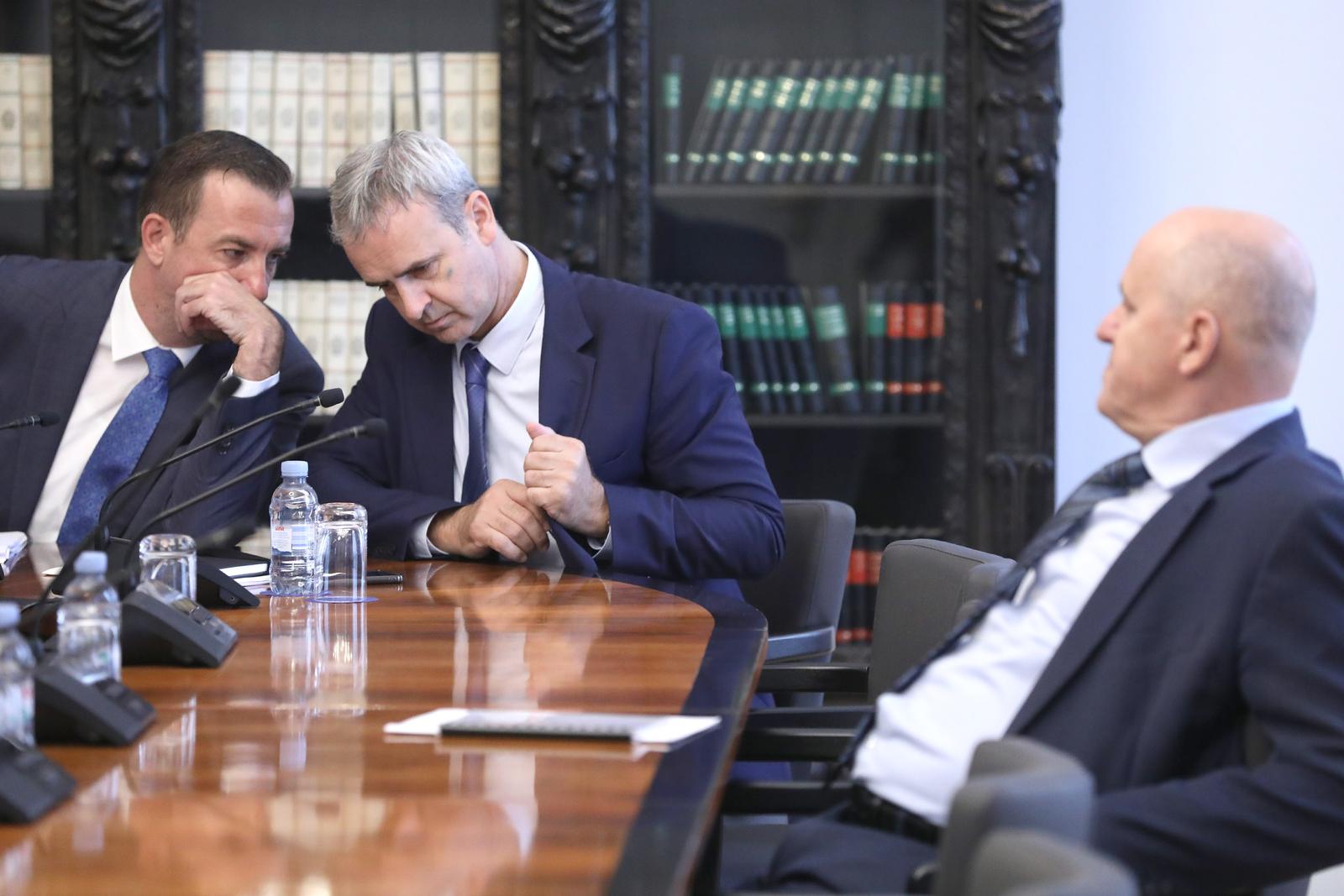 27.09.2022., Zagreb - Odbora za Ustav, Poslovnik i politicki sustav poceo je 38. sjednicu na kojoj je jedina tocka dnevnog reda prigovor zastupnice Dalije Oreskovic zbog stegovne mjere udaljenja sa sjednice.
 Photo: Patrik Macek/PIXSELL