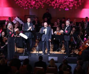 27.09.2022.,Split - Svecana dodjela europskih nagrada za filmsku glazbu Camille Awards u sklopu skupstine European Composer and Songwriter Alliance, koja se odrzava od 26. do 28. rujna. Nagrada Camille za zivotno djelo urucena je Alfiju Kabilju. Photo: Ivo Cagalj/PIXSELL