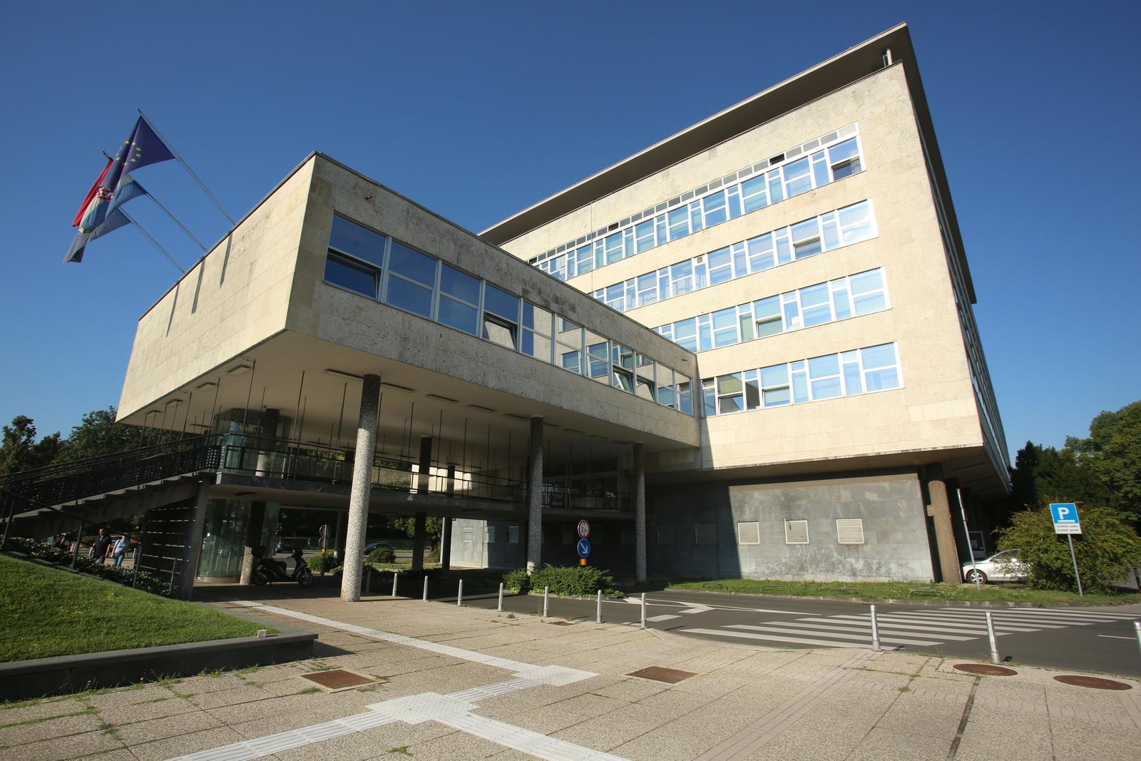 29.07.2022., Zagreb - Zamjenica zagrebackog gradonacelnika Danijela Dolenec odrzala konferenciju za novinare o izmjenama odluke o novcanoj pomoći za roditelje odgojitelje Photo: Lovro Domitrovic/PIXSELL