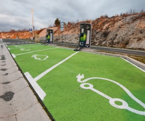 20.01.2022., Prokljan - Hrvatska elektroprivreda, odnosno njezina podruznica ELEN, od ponedjeljka 24. sijecnja krece s naplatom usluge punjenja na svojim javno dostupnim punionicama na domacim autocestama. Pixsell/Hrvoje Jelavic