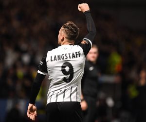 Notts County vs Wrexham Vanarama National League Macaulay Langstaff of Notts County celebrates after scoring a goal to make it 1-0 during the Vanarama National League match between Notts County and Wrexham at Meadow Lane, Nottingham on Tuesday 4th October 2022. Nottingham Nottinghamshire United Kingdom PUBLICATIONxNOTxINxFRA Copyright: xMIxNewsx originalFilename:fletcher-nottscou221004_npcVY.jpg
