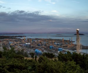 epa10212265 The Karsto processing plant in North Rogaland, Norway, 28 September 2022. Dry gas is exported from Karsto through the Europipe II pipeline to Dornum in northern Germany and through the transport systems Statpipe and Norpipe to Emden.  EPA/Cornelius Poppe  NORWAY OUT