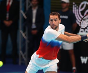 epa10219934 Marin Cilic of Croatia In action against Serbia's Novak Djokovic during the final match of the Tel Aviv Watergen open tournament in Tel Aviv, Israel, 02 October 2022.  EPA/ABIR SULTAN