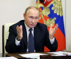 epa10224806 Russian President Vladimir Putin chairs a meeting with the laureates and finalists of the All-Russian competition 'Teacher of the Year' on Teacher's Day, via video conference call at the Novo-Ogaryovo state residence, outside Moscow, Russia, 05 October 2022.  EPA/GAVRIIL GRIGOROV/SPUTNIK/KREMLIN / POOL MANDATORY CREDIT