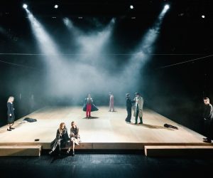 Zagreb, 7.10.2022.- Zagrebaèko kazalite mladih sezonu je poèelo premijerom predstave engleskoga dramatièara Simona Stephensa "Svjetlo pada" u reiji Janusza Kice. 
foto HINA/ ZKM/ Marko Ercegovic/ ua