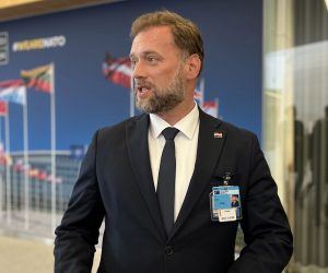 Bruxelles, 13.10.2022. - Izjava ministra obrane Marija Banožića nakon sastanka ministara obrane NATO-a. Na fotografiji Mario Banožić. foto HINA/ Slavko VUKADIN/ ml