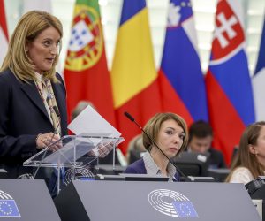 epa10249037 European Parliament President Roberta Metsola speaks during the opening of the European Parliament plenary session in Strasbourg, France, 17 October 2022. The session runs from 17 till 20 October.  EPA/JULIEN WARNAND