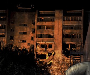 epa10249851 A view of the residential building at the crash site of a Russian Su 34 bomber in Yeysk, Krasnodar Krai, Russia, 18 October 2022.  The Ministry of Defense of the Russian Federation reported that the Su-34 bomber crashed in Yeysk (Krasnodar Territory), the pilots ejected. The fuel of the aircraft ignited at the site of the crash in the courtyard of a residential area. The operational headquarters of the Krasnodar Krai announced an increase in the number of deaths as a result of a fire in a nine-story building in Yeysk, on which a Su-34 bomber crashed, to 25.  EPA/ARKADY BUDNITSKY
