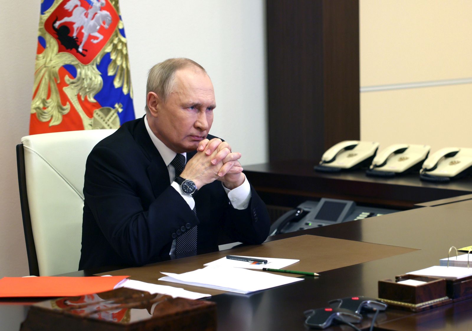 epa10252510 Russian President Vladimir Putin chairs a meeting with members of the Security Council via a video conference call at the Novo-Ogaryovo state residence, outside Moscow, Russia, 19 October 2022. According to the Kremlin, Putin signed a decree introducing martial law on four Russian-occupied regions of Ukraine, the self-proclaimed Donetsk People's Republic and Lugansk People's Republic, the Zaporizhia and the Kherson regions.  EPA/GAVRIIL GRIGOROV/SPUTNIK/KREMLIN POOL / POOL MANDATORY CREDIT