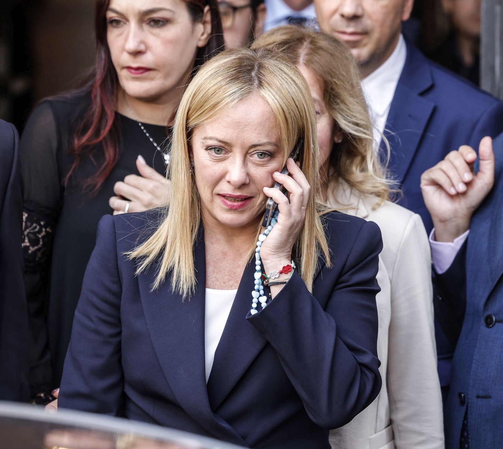 epa10264899 Italian Prime Minister Giorgia Meloni leaves the Senate, in Rome, Italy, 25 Ottobre 2022. Meloni delivered on the day her first address as head of the government to the Italian parliament ahead of a confidence vote.  EPA/GIUSEPPE LAMI