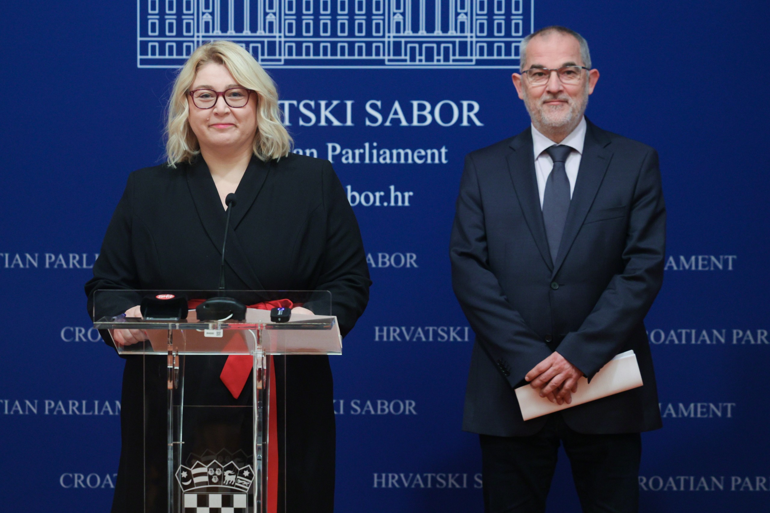 Zagreb, 28.10.2022. - Konferencija za medije Kluba zastupnika Socijaldemokrati u Hrvatskom saboru na temu "Znači li ulazak u eurozonu dodatan trošak za hrvatske poduzetnike?“.
Na fotografiji Ivana Posavec Krivec, Zvane Brumnić.
foto HINA/ Edvard ŠUŠAK/ es
