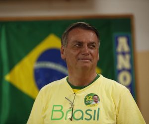 epa10275064 President of Brazil and candidate for re-election Jair Bolsonaro votes in the second round of the presidential elections in Rio de Janeiro, Brazil, 30 October 2022.  EPA/BRUNA PRADO / POOL