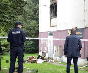 01.10.2022., Zagreb, Policijski ocevid u stanu u kojem je izbio pozar u naselju Trnsko, u kojem je jedna osoba smrtno stradala.  Photo: Emica Elvedji/PIXSELL