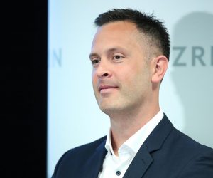 02.06.2022., Zagreb - Predstavljanje Znanstveno-razvojne inicijative ZRIN koju je osnovao Damir Vandjelic. ZRIN je neprofitna udruga gradjana koju cine neovisni strucnjaci iz akademskog i poslovnog svijeta s misijom istrazivanja, formuliranja i predlaganja javnih politika te njihovog ucinka na poboljsanje zivotnih i gospodarskih uvjeta u RH. Marin Strmota.  Photo: Goran Stanzl/PIXSELL