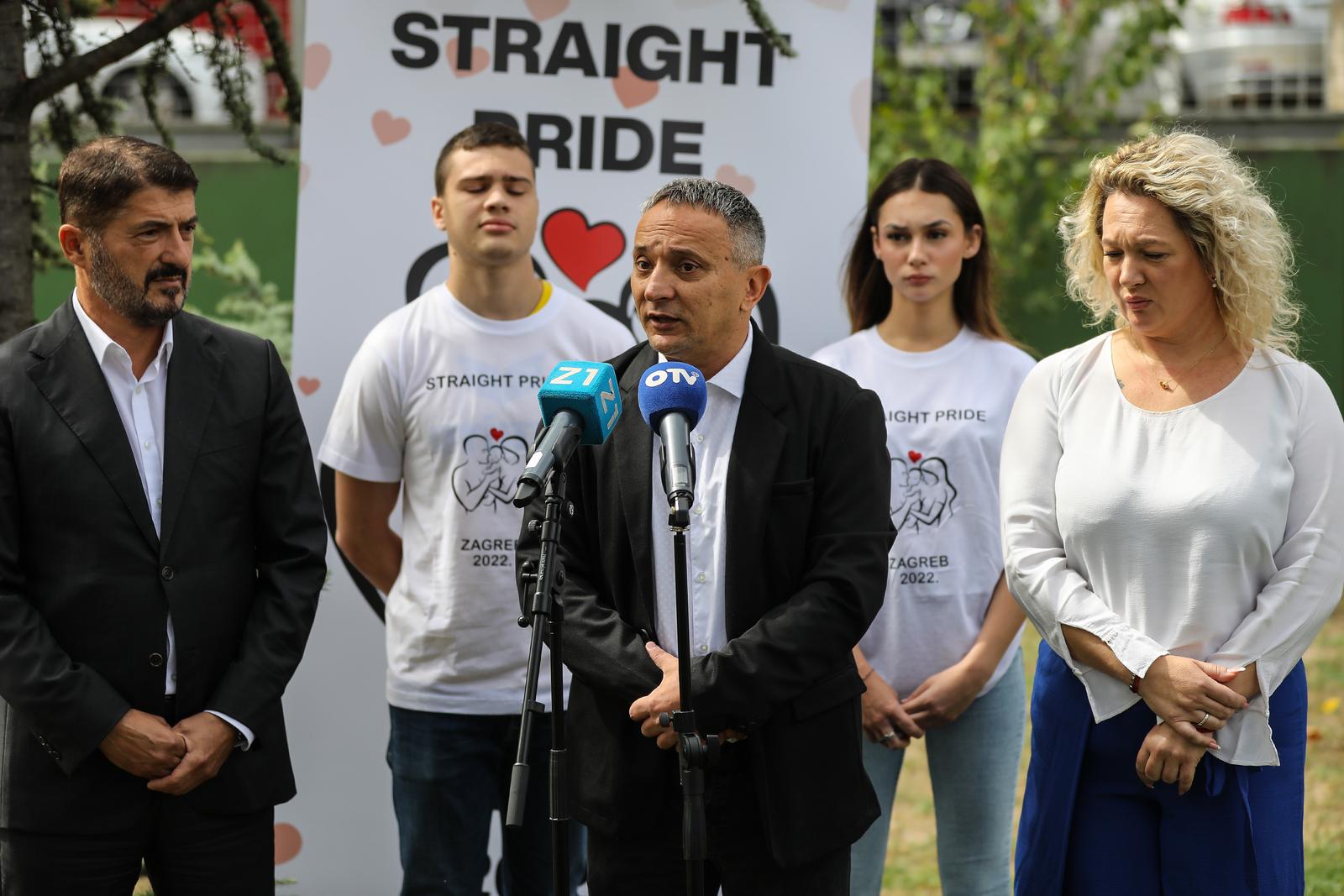 02.09.2022., Zagreb - Organizatori ZAGREB STRAIGHT PRIDE-a odrzali su konferenciju za medije kako bi upoznali javnost sa ciljevima inicijative.  Ljiljana Juric, Zeljko Tokic, Ljiljana Dragic, Alin Kavur, Ivan Kuk.  Photo: Jurica Galoic/PIXSELL