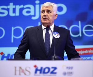 02.10.2022. Mostar, Bosna i Hercegovina - Borjana Kristo i Dragan Covic se obratili medijima nakon zavrsetka opcih izbora  Photo: Denis Kapetanovic/PIXSELL