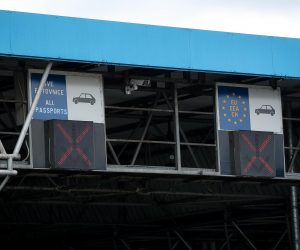 03.02.2020., Bregana - Na granicnom prijelazu Bregana prolazi se posebna provjera na ulasku u Hrvatsku zbog koronavirusa. "nPhoto: Goran Stanzl/PIXSELL