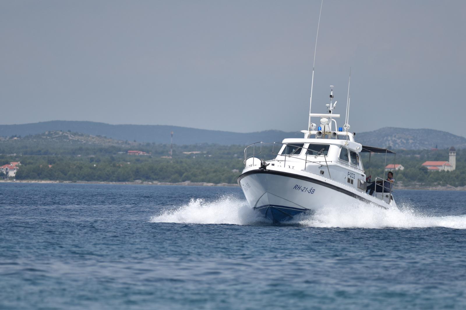 Šibenik: Ophodnja pomorske policije u šibenskom akvatoriju 04.07.2018., Sibenik - Ophodnja pomorske policije u sibenskom akvatoriju. rPhoto: Hrvoje Jelavic/PIXSELL