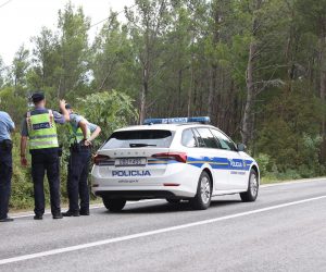 4.9.2022..,  Vozilici -  Prometna nesreca izmedu osobnog vozila i motocikla u kojoj je vozac motocikla izgubio zivot. Photo: Nel Pavletic/PIXSELL