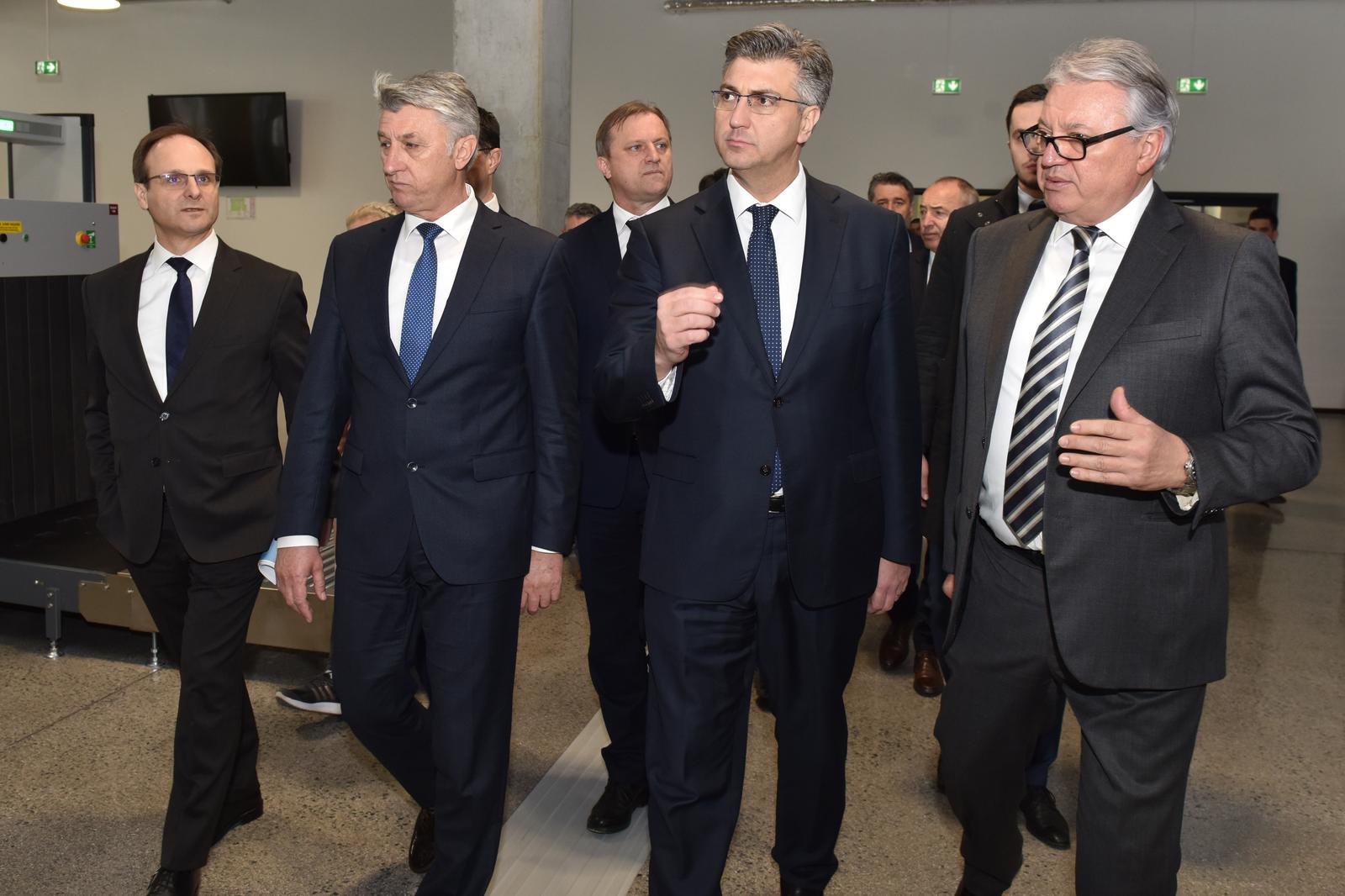 07.03.2019., Zadar - Predsjednik Vlade Andrej Plenkovic prilikom posjete Zadarskoj zupaniji obisao je novu zgradu putnickog terminala Gazenica. r"nPhoto: Hrvoje Jelavic/PIXSELL
