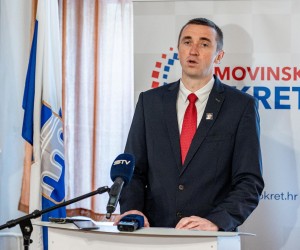 08.10.2022., Osijek - Ivan Penava, predsjednik Domovinskog pokreta odrzao je konferenciju za medije o objavi Uprave INA-e o zatvaranju rafinerije u Sisku. Photo: Davor Javorovic/PIXSELL