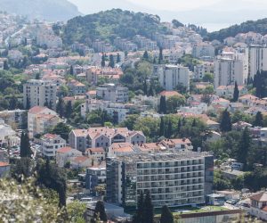 11.04.2017., Uvala Lapad - Gradsko naselje Lapad."nPhoto: Grgo Jelavic/PIXSELL