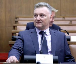 16.09.2022., Zagreb - Odbor za gospodarstvo na 43. sjednici raspravlja o slucaju INA, odnosno pljacki u plinskom poslovanju. Pred zastupnicima, od kojih su neki trazili i plenarnu sjednicu, su izvjesca regulatora HERA-e I HROTE-a. 
 Photo: Patrik Macek/PIXSELL