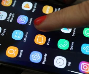 16.11.2018., Karlovac - Aplikacija poruke na mobitelu. Photo: Kristina Stedul Fabac/PIXSELL