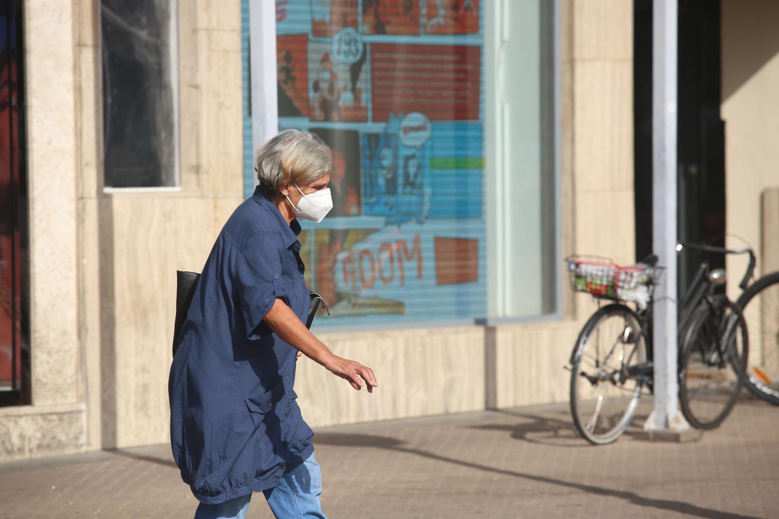 18.08.2022., Zagreb - Prema prijedlogu Hrvatskog zavoda za javno zdravstvo oboljeli od covida s blagim simptomima moci ce se slobodno kretati, ali uz nosenje FFP2 maski. Photo: Lovro Domitrovic/PIXSELL