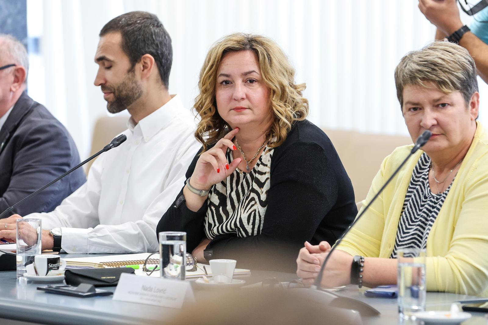 18.10.2022., Zagreb - U ministarstvu rada, mirovinskoga sustava, obitelji i socijalne politike odrzan cetvrti sastanak pregovarackih odbora Vlade RH i predstavnika sindikata, o sklapanju dodatka Temeljnom kolektivnom ugovoru za sluzbenike i namjestenike u drzavnim sluzbama i sklapanju dodatka Kolektivnom ugovoru za drzavne sluzbenike i namjestenike. Sanja Sprem. Photo: Luka Stanzl/PIXSELL