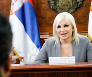 19, September, 2022, Belgrade - The Vice-President of the Government of Serbia and the Minister of Mining and Energy, Zorana Mihajlovic, spoke with the delegation of Power Cajna about the possibilities for cooperation on projects in the field of renewable energy sources. Zorana Mihajlovic. Photo: Zoran Petrovic/MRE/ATAImages

19, septembar, 2022, Beograd - Potpredsednica Vlade Srbije i ministarka rudarstva i energetike, Zorana Mihajlovic, razgovarala sa delegacijom kompanije Pauer Cajna o mogucnostima za saradnju na projektima u oblasti obnovljivih izvora energije. Photo: Zoran Petrovic/MRE/ATAImages