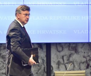 19.10.2022., Zagreb - Predsjednik Vlade Andrej Plenkovic i ministar Fuchs predstavili su rezultate poziva u okviru Nacionalnog plana oporavka i otpornosti (Izgradnja, dogradnja, rekonstrukcija i opremanje predskolskih ustanova). Photo: Davorin Visnjic/PIXSELL