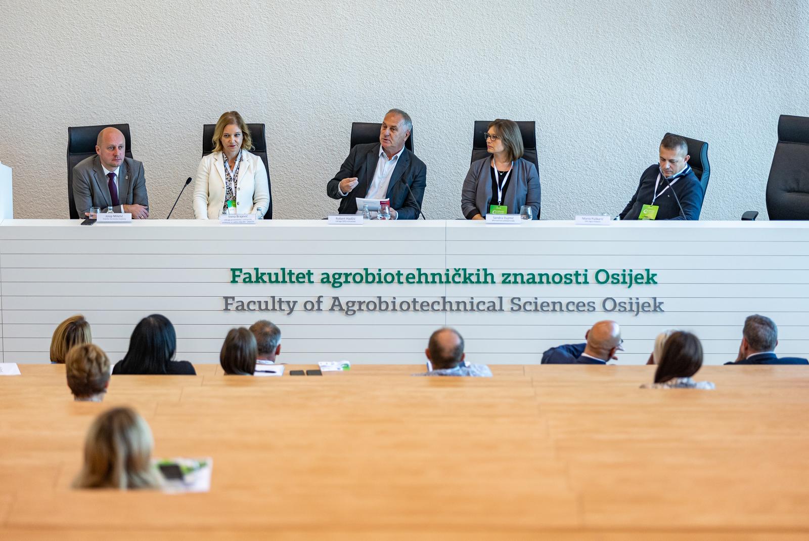 19.10.2022., Osijek - Na fakultetu agrobiotehnickih znanosti u organizaciji Poslovnog dnevnika odrzana je konferencija pod nazivom Zeleni plan u hrvatskoj poljoprivredi. Photo: Davor Javorovic/PIXSELL