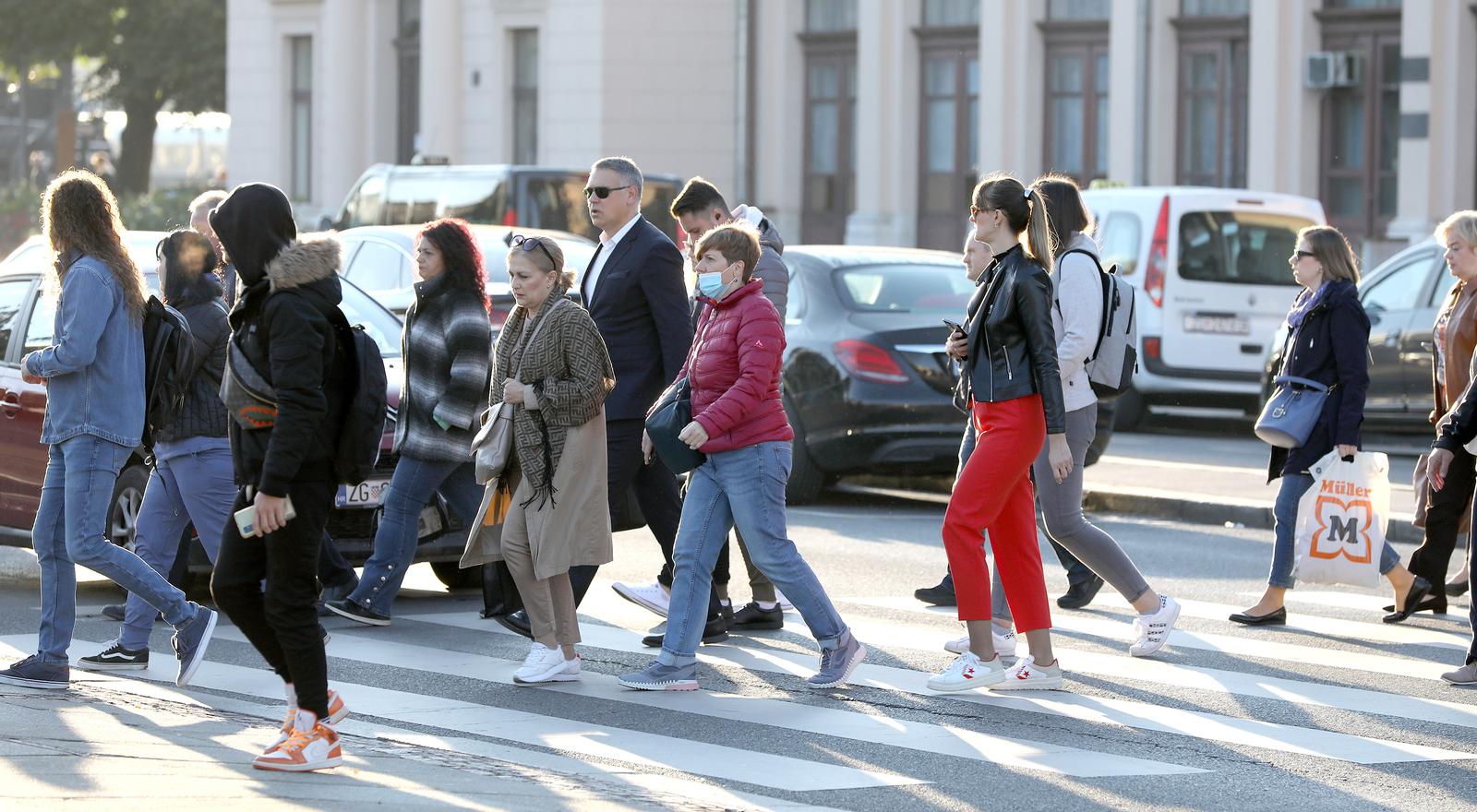 22.09.2022., Zagreb - Drzavni zavod za statistiku (DZS) danas ce objaviti konacne rezultate Popisa 2021. o ukupnom stanovnistvu prema spolu i starosti, te prema narodnosti, vjeri, drzavljanstvu i materinskom jeziku. Popis stanovnistva 2021. provodio se od 13. rujna do 14. studenoga u dvije faze - samopopisivanje te popisivanje na terenu, a provodio prema stanju na dan 31. kolovoza 2021. u 24 sata, sto se smatra referentnim trenutkom. Photo: Patrik Macek/PIXSELL