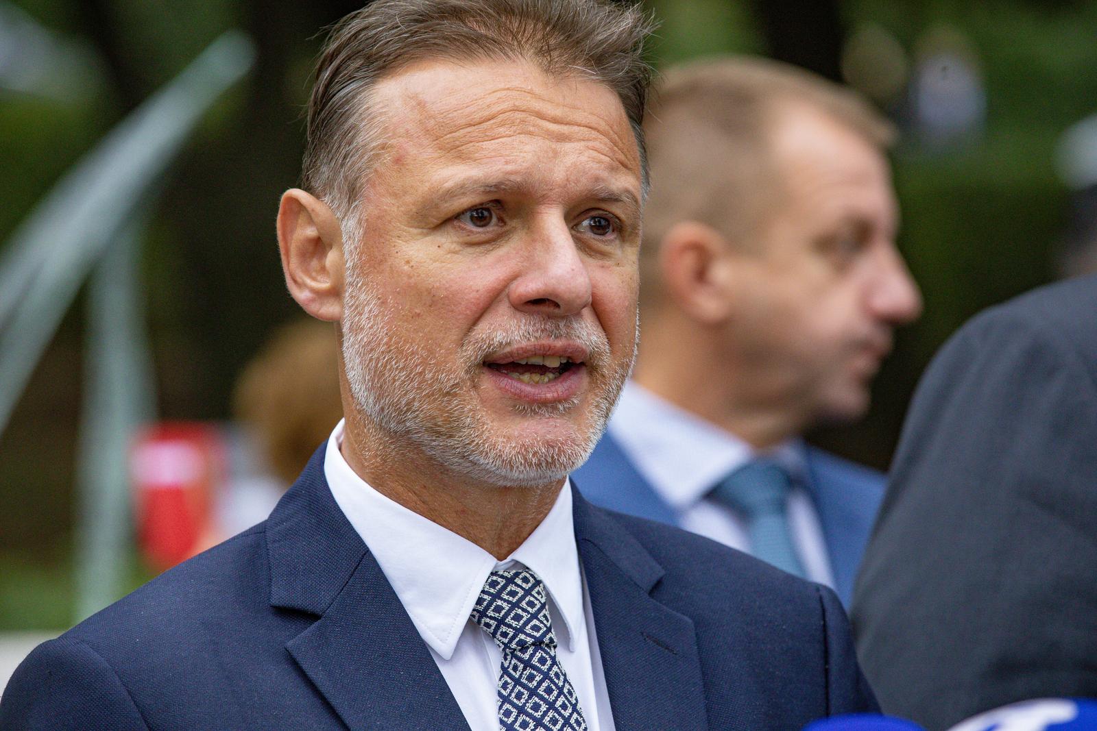 22.10.2022., Lovran - U gradskom parku "Komuscak" svecano je otkriven spomenik ukrajinskom knjizevniku i pjesniku Ivanu Franku. predsjednik Hrvatskog Sabora Gordan Jandrokovic Photo: Srecko Niketic/PIXSELL