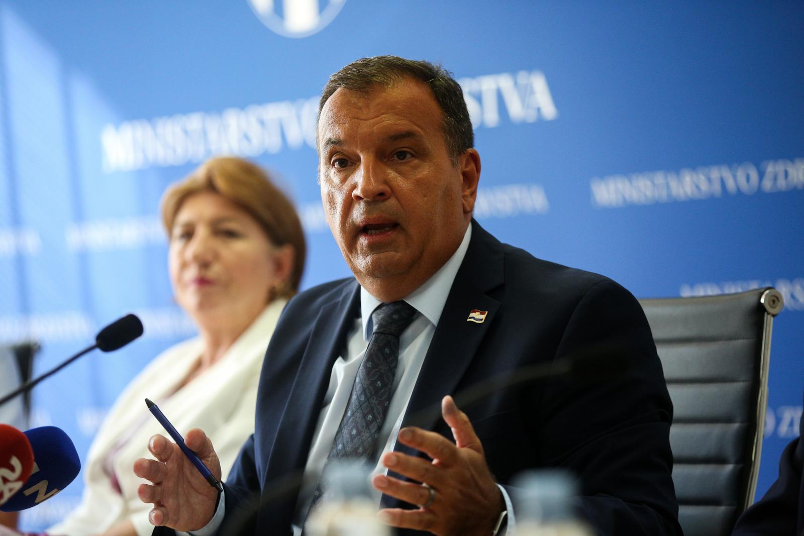 24.08.2022.Zagreb - Ministar zdravstva Vili Beros iznio je na konferenciji za medije nalaz zdravstvene inspekcije i zakljucak Strucnog povjerenstva o slucaju preminulog Vladimira Matijanica Photo: Zeljko Hladika/PIXSELL