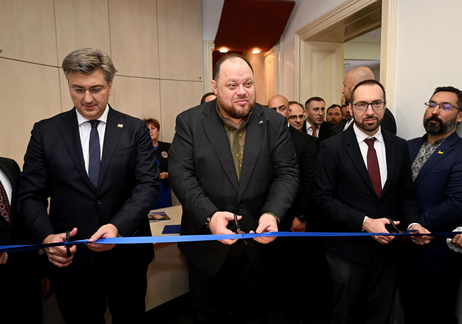 24.10.2022., Zagreb - Premijer Andrej Plenkovic,  predsjednik Vrhovne Rade Ukrajine Ruslan Stefanchuk  i gradonacelnik zagreba Tomislav Tomasevic  svecano su otvorili Ukrajinski dom u Zagrebu.  Photo: Marko Lukunic/PIXSELL