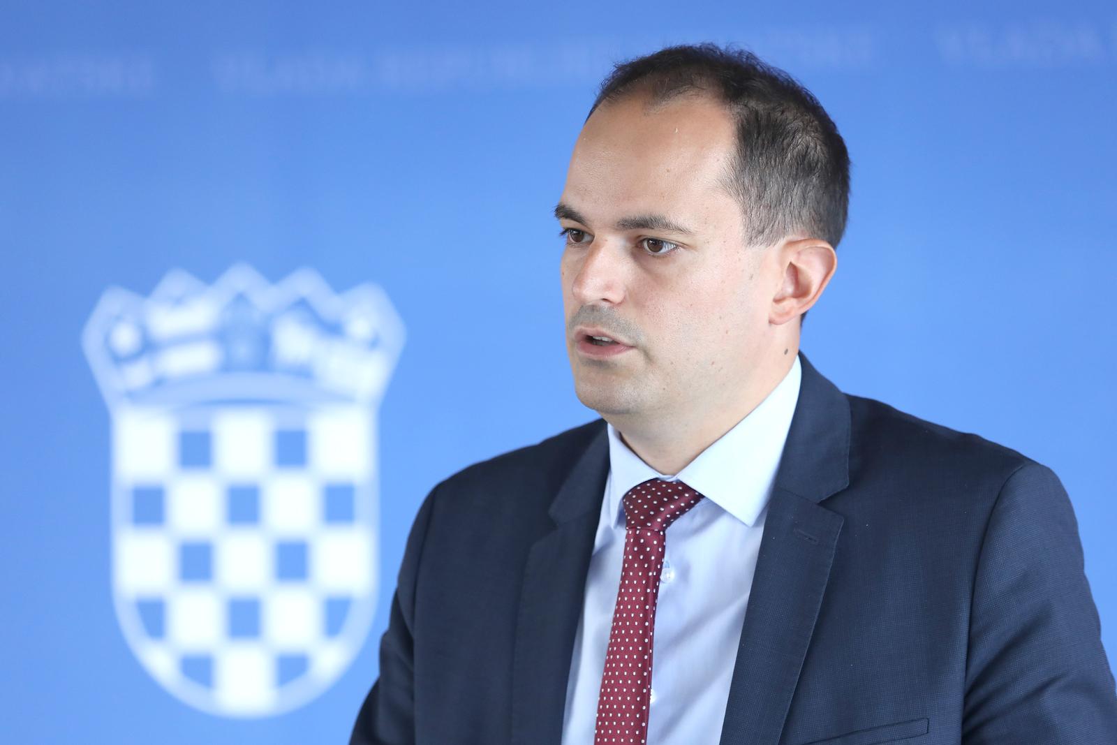 25.08.2022., Zagreb - U Nacionalnoj i sveucilisnoj knjiznici odrzana je 143. sjednica Vlade na kojoj je, uz ostalo, raspravljano o odlukama o donosenju Programa potpore poljoprovrednim proizvodjacima. Nakon sjednice medijima se obratio Ivan Malenica.

 Photo: Patrik Macek/PIXSELL