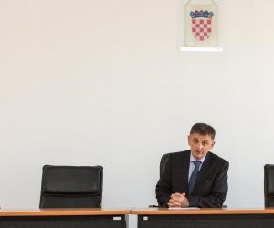 25.10.2017., Osijek - Zupanijski sud u Osijeku danas ima svoj "Dan otvorenih vrata" koji se tradicionalno obiljezava 25. listopada, na Europski dan pravosudja. Zvonko Vrban, sudac Zupanijskog suda u Osijeku. rPhoto: Dubravka Petric/PIXSELL