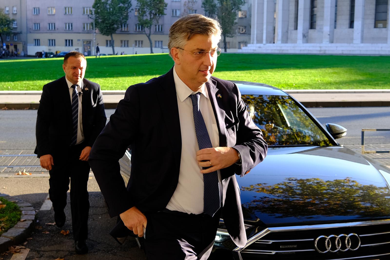 25.10.2022., Zagreb - Predsjednik Vlade RH i HDZ-a Andrej Plenkovic dolazi na sjednicu Predsjednistva Hrvatske demokratske zajednice u sredisnjicu stranke na Trgu zrtava fasizma. Photo: Slaven Branislav Babic/PIXSELL