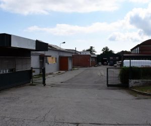 26.08.2021., Pozega - Nekoliko preostalih radnica pozeske tekstilne tvrtke Orljava u vlasnistvu drzave, koje su tamo ostale nakon sto je firma otisla u stecaj."nPhoto: Ivica Galovic/PIXSELL