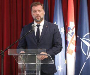 26.09.2022., Zagreb - U nazocnosti nacelnika stozer HV, admirala Roberta Hranja, ministra Obrane Maria Banozica te izaslanika predsjednika RH Dragutina Lozancica, u Ministarstvu obrane RH svecano obiljezena 31. obljetnica Glavnog stozera OSRH, kojom prilikom su istaknutim djelatnicima dodjeljene nagrade i priznanja.     Photo: Robert Anic/PIXSELL